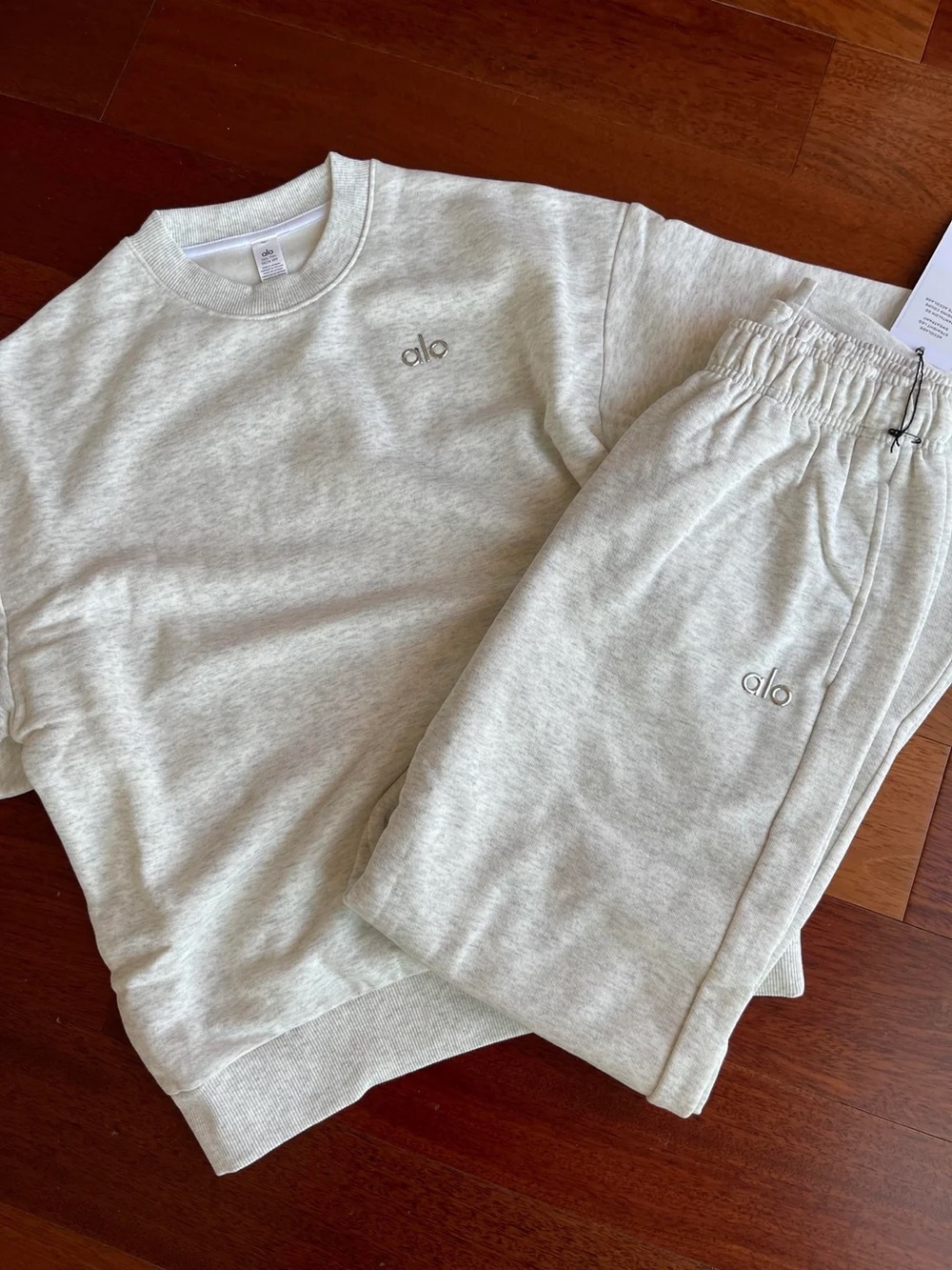 ALO Yoga Accolade Crewneck - White Heather